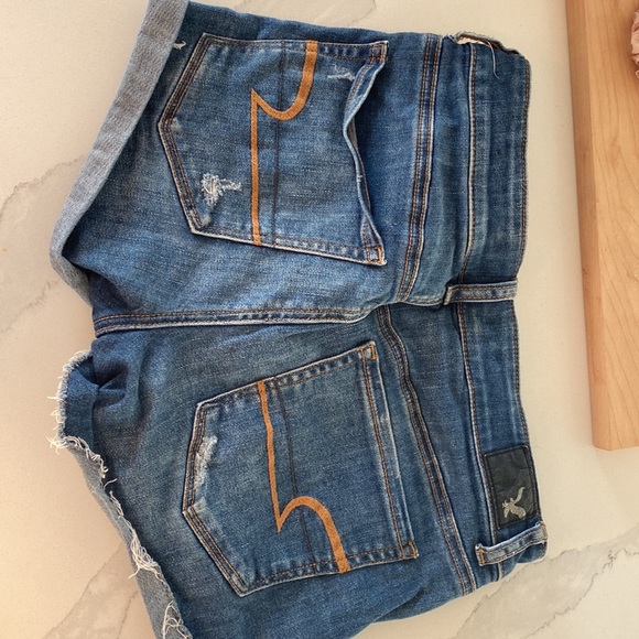 American Eagle denim shorts size 6 - Picture 2 of 3